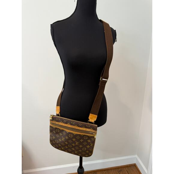 Louis Vuitton Monogram Pochette Bosphore Shoulder Bag with Adjustable Strap - Picture 7 of 7